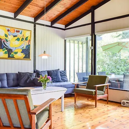 2 Bedroom Awesome In *