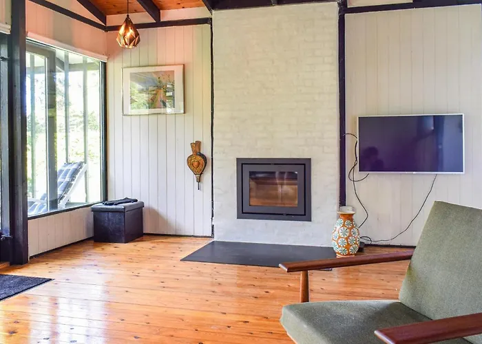 With Fireplace I Dronningmølle